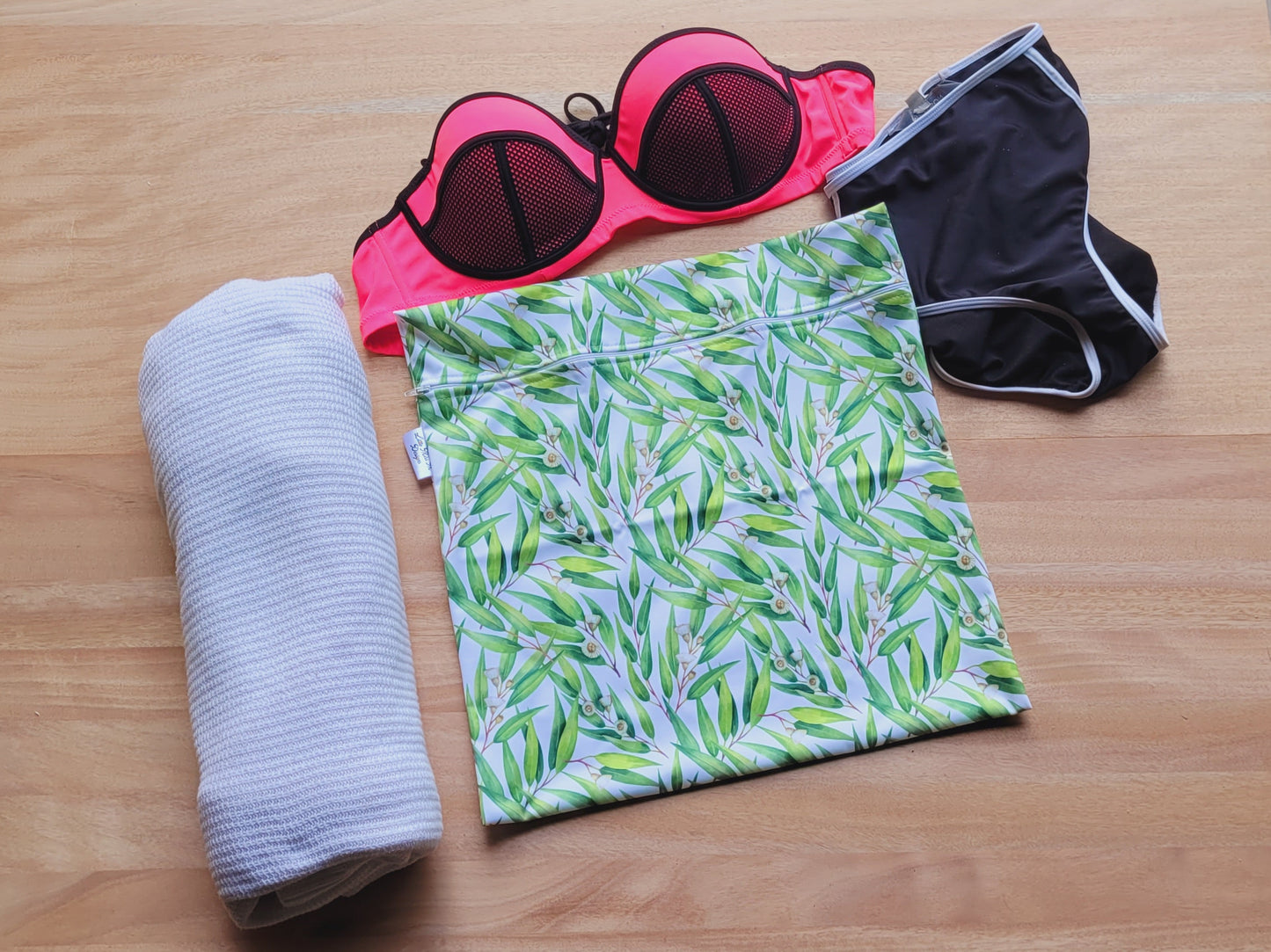 Flowering Gum Snack / Wet Bag