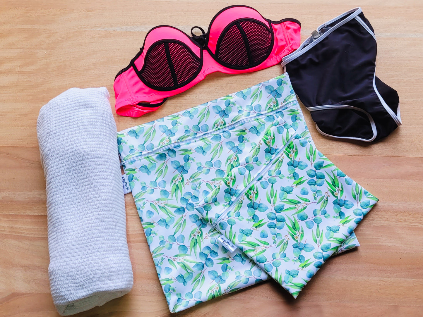 Two Gum Snack / Wet Bag