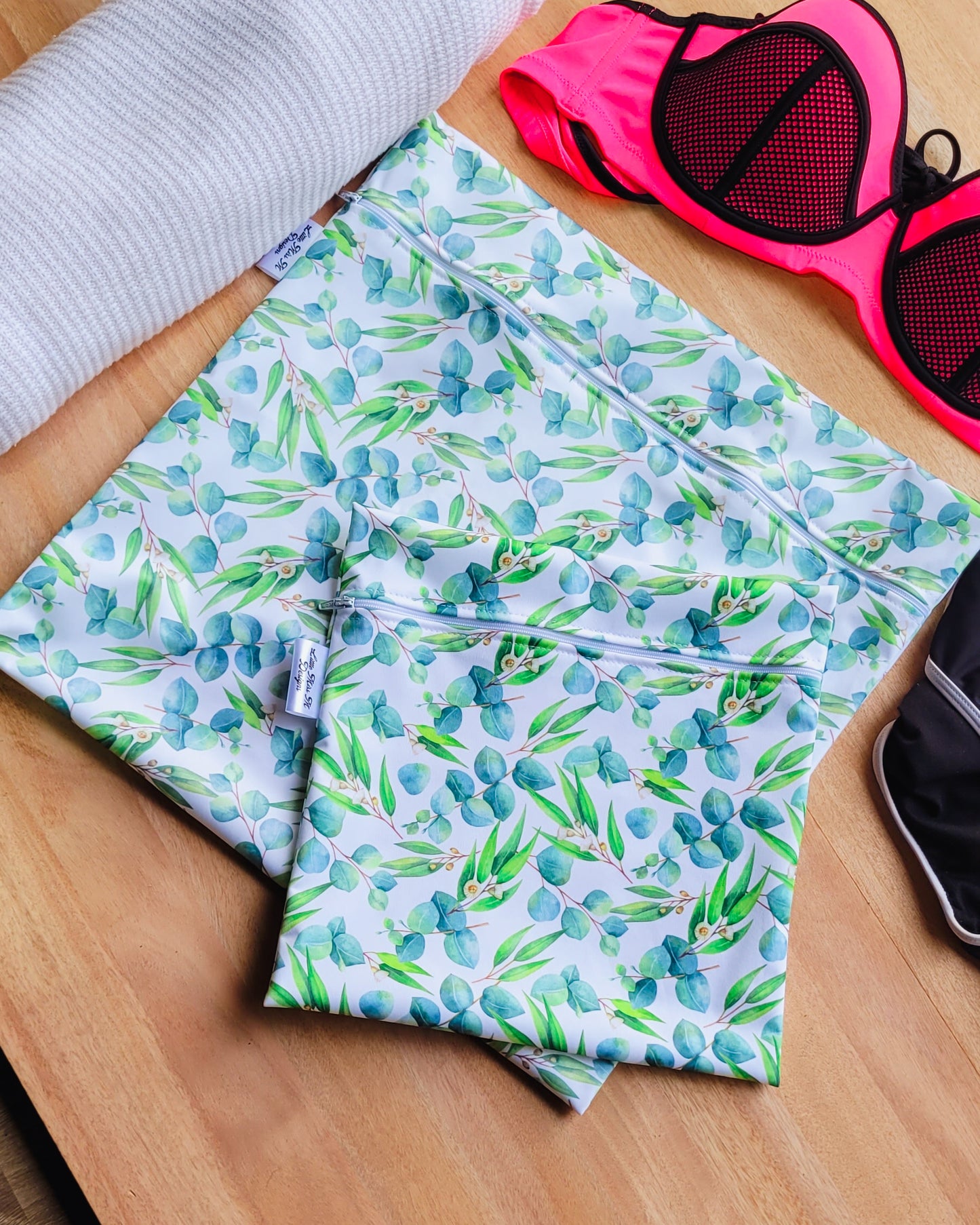 Two Gum Snack / Wet Bag