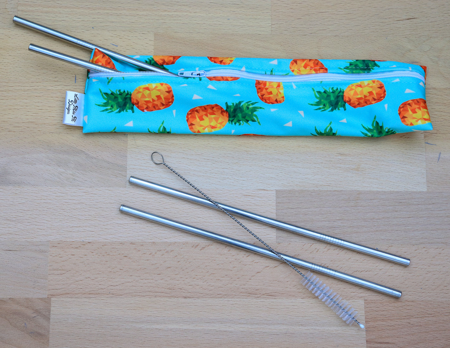 Pineapples Straw Pouch