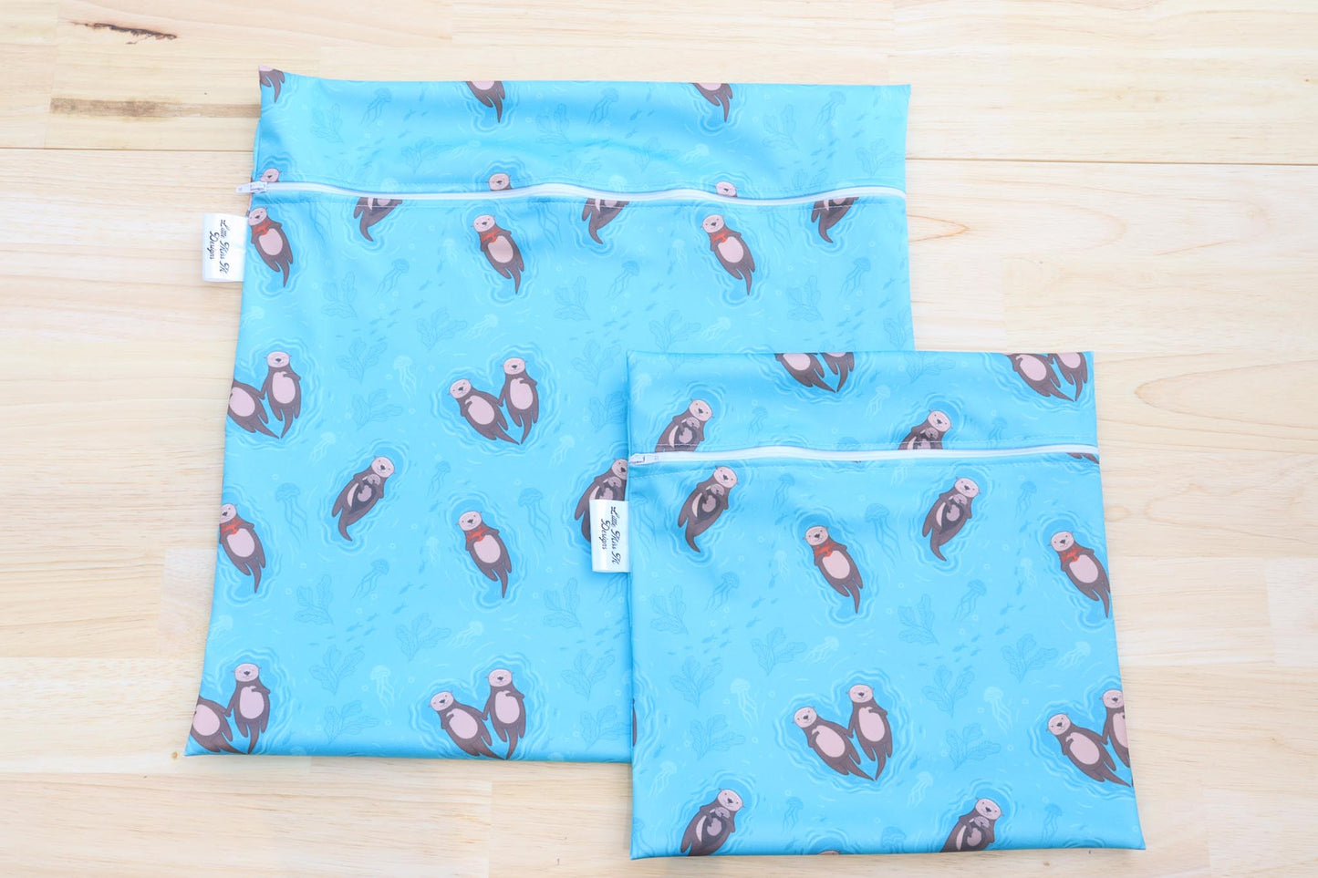 Otto The Otter Snack / Wet Bag