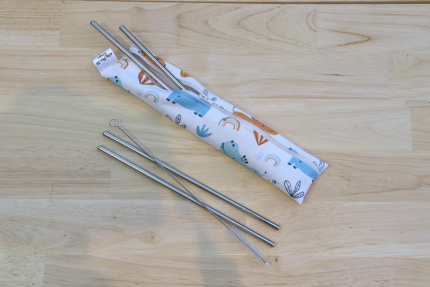 Hippo Straw Pouch