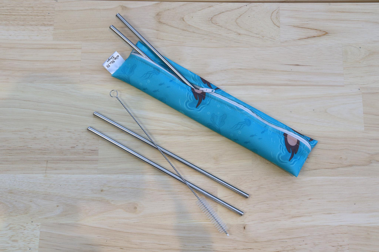 Otto The Otter Straw Pouch
