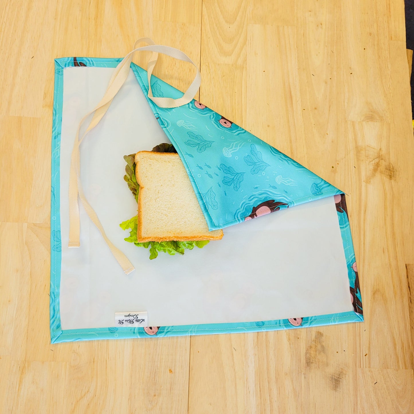 Otter Food & Sandwich Wrap