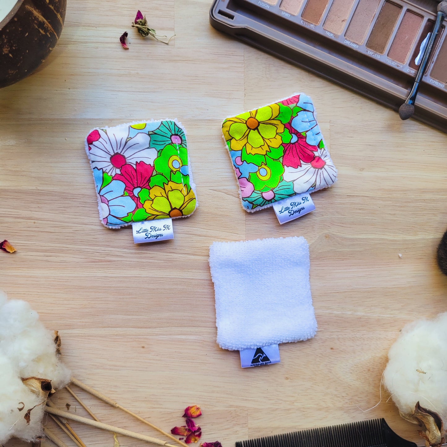 Colourful Daffy Makeup Wipes