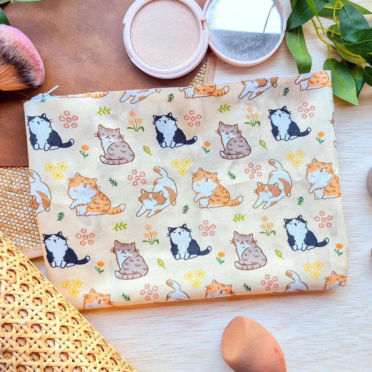 Kitty cat Hairdryer, Straightener & Beauty Bags