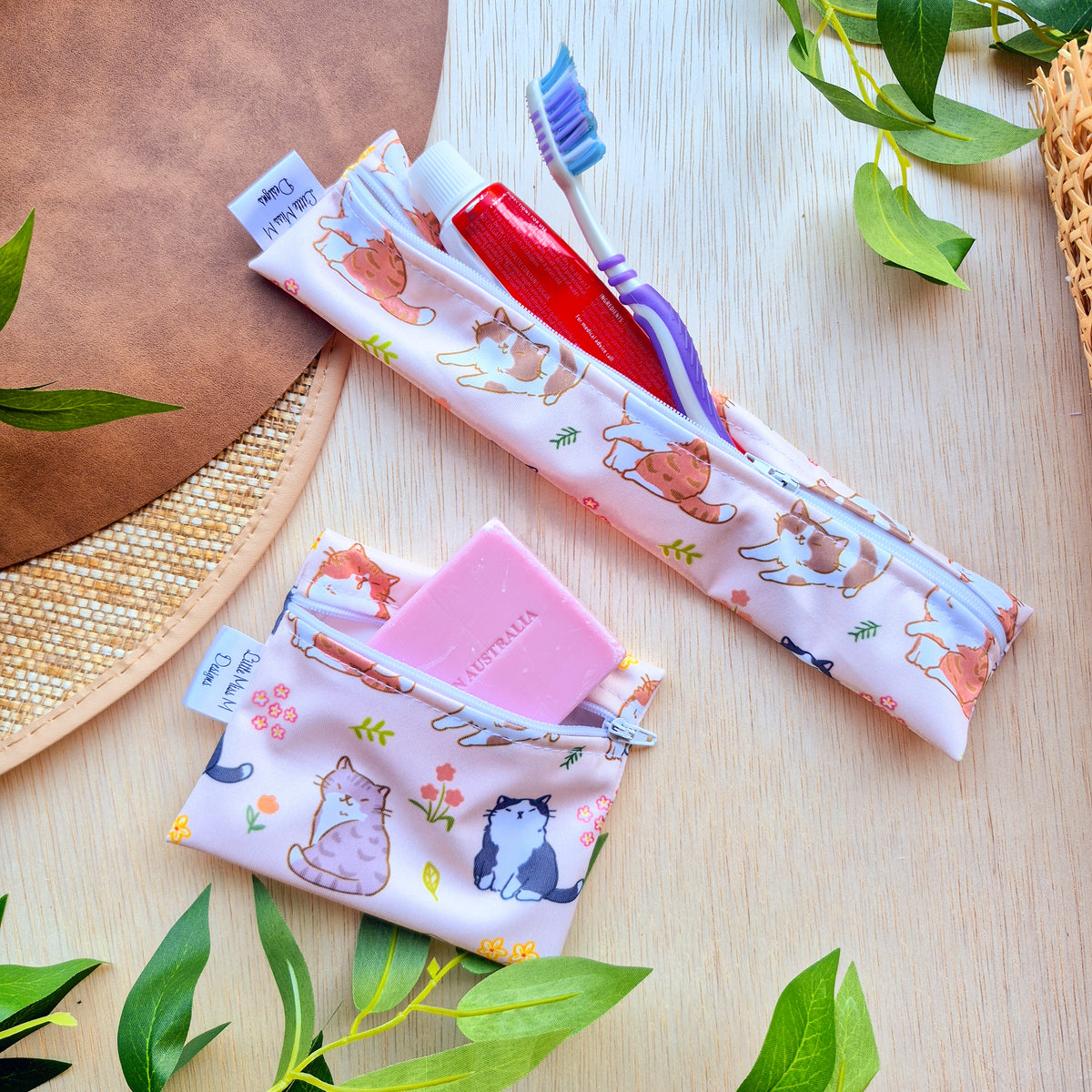 Cats Travel Soap & Toothbrush Pouch NEW