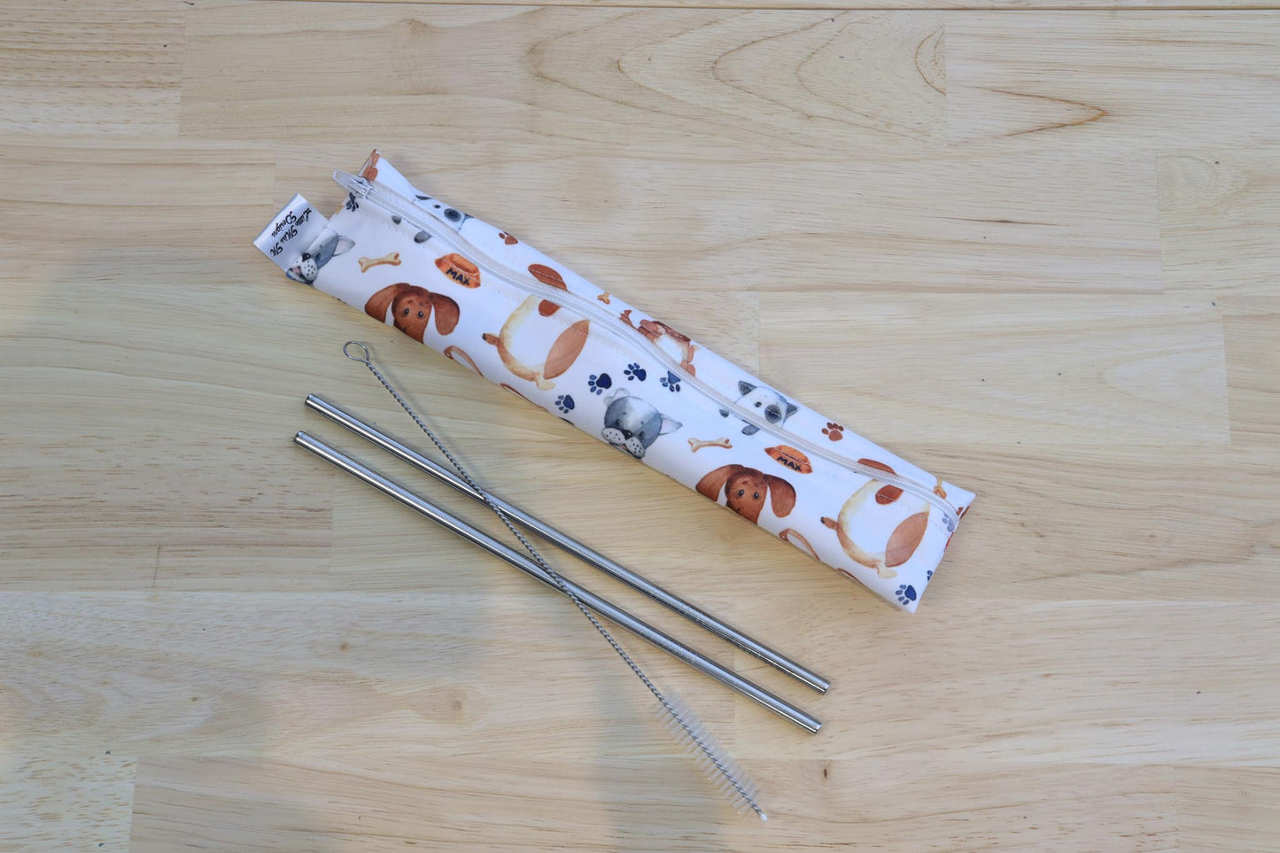 Max the Dog Straw Pouch