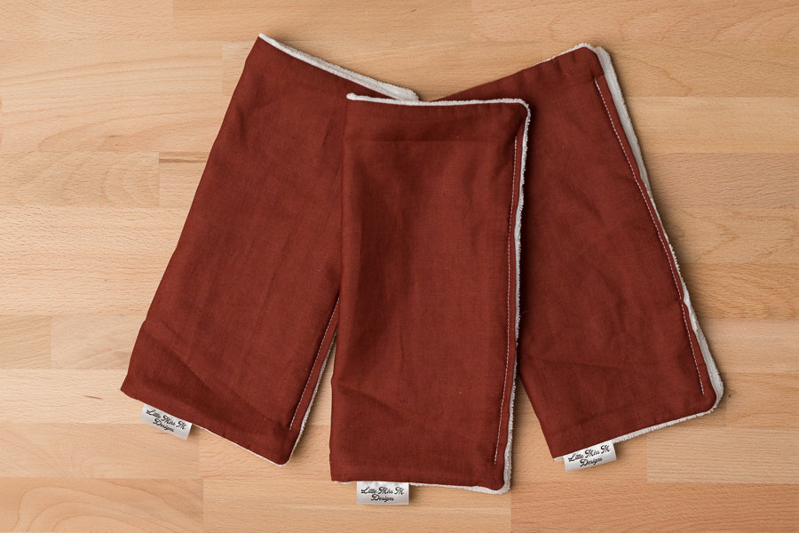 Burgundy Cleaning Wipes